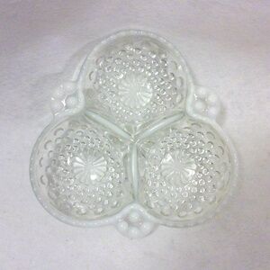 Vintage Fenton Moonstone Hobnail Clover Leaf Trinket Dish Candy Dish Made in USA